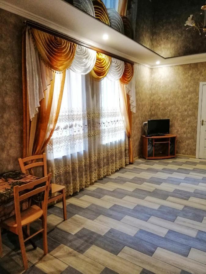 דירות קרופיבניצקי Посуточная Аренда В Центре Кропивницкого מראה חיצוני תמונה